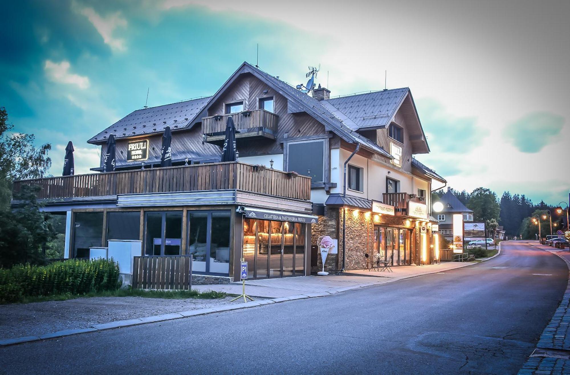 Hotel Friuli Harrachov Kültér fotó